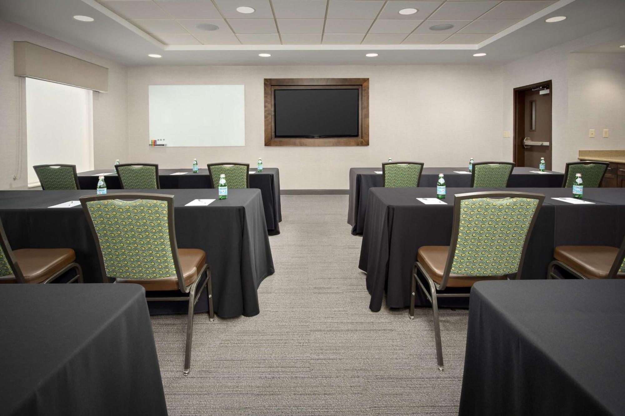 Hampton Inn&Suites Portland/Hillsboro-Evergreen Park Buitenkant foto